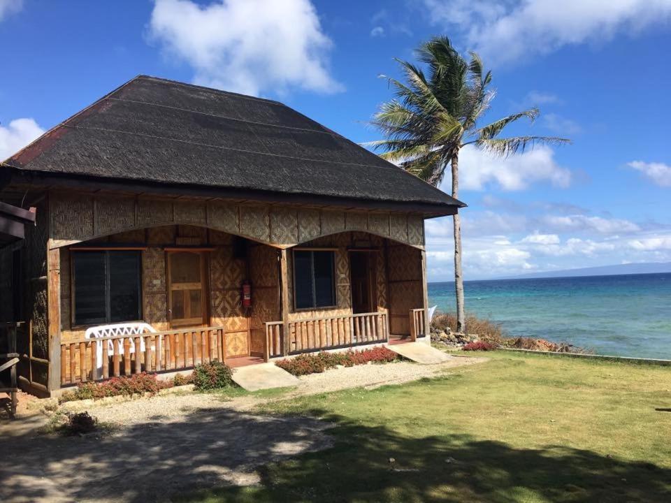 Diamond De Siquijor Beach House Esterno foto